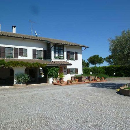 Villa Dolcevita San Costanzo Экстерьер фото