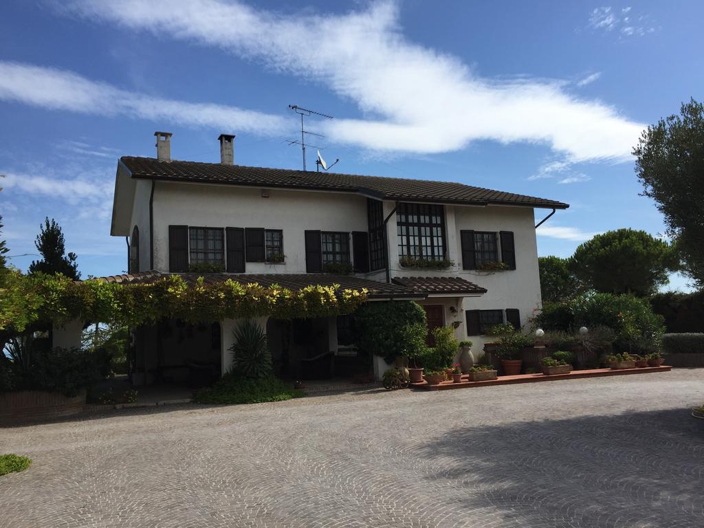 Villa Dolcevita San Costanzo Экстерьер фото