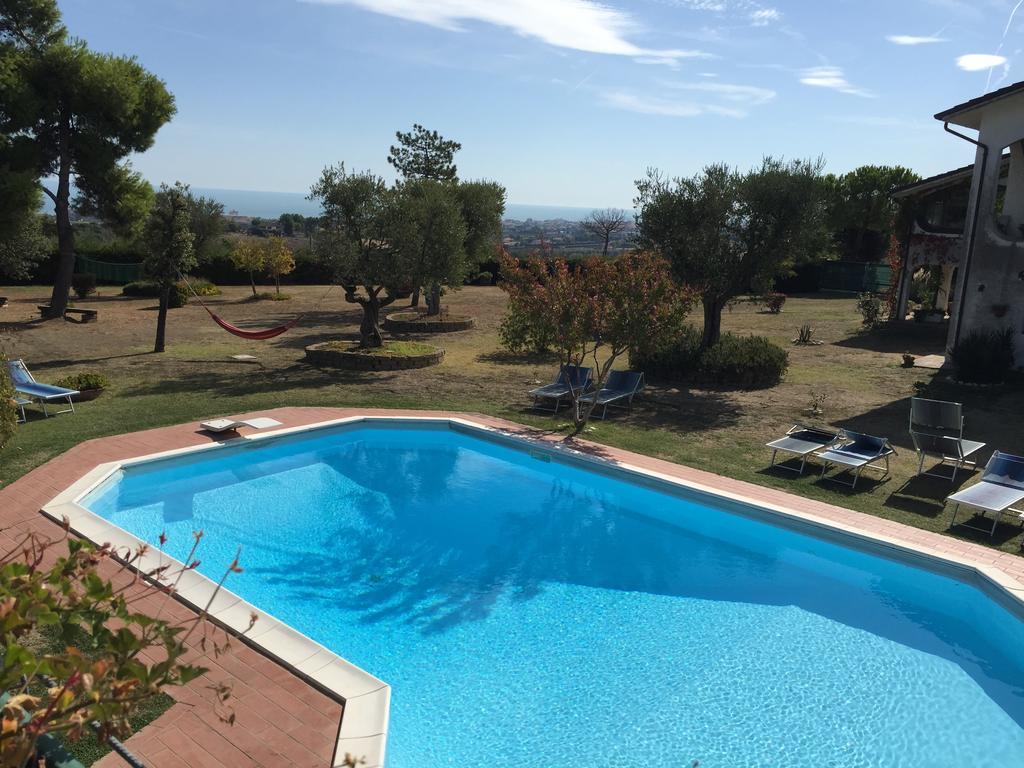 Villa Dolcevita San Costanzo Экстерьер фото