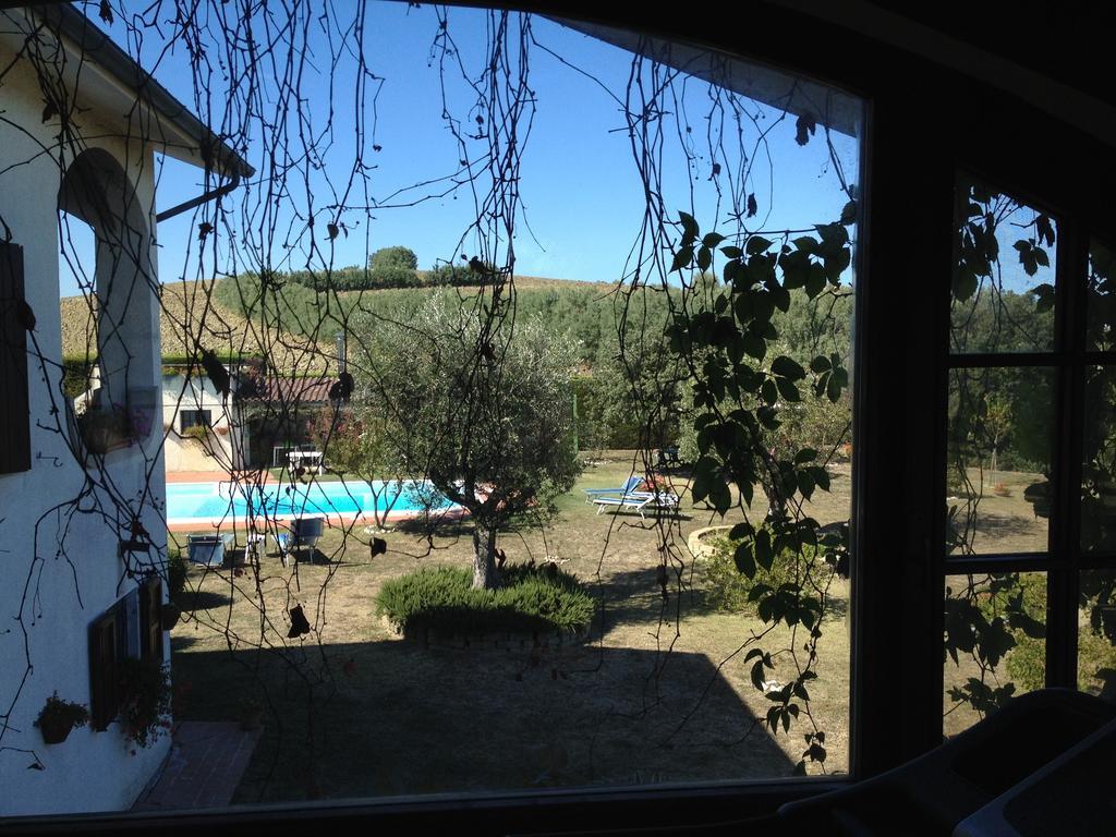 Villa Dolcevita San Costanzo Номер фото